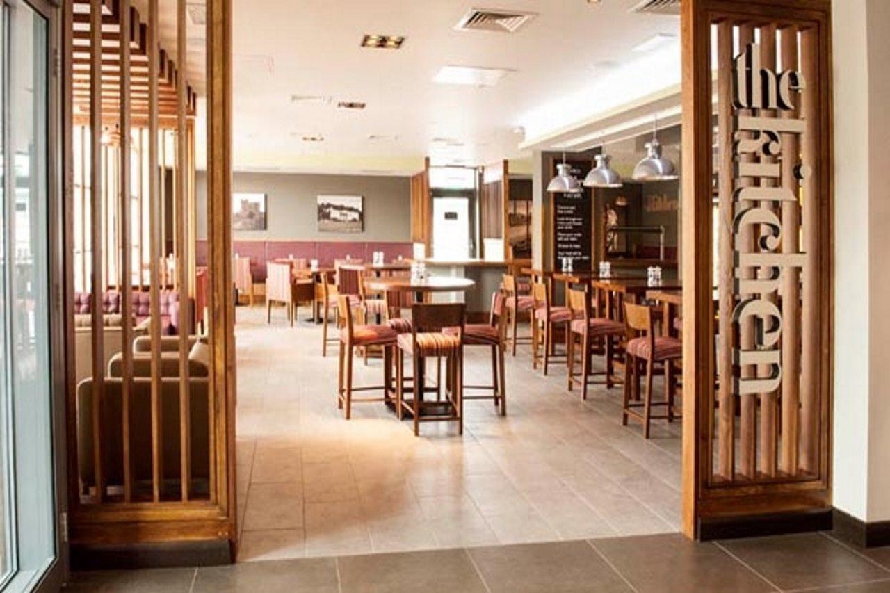 Premier Inn Manchester - Prestwich Bagian luar foto