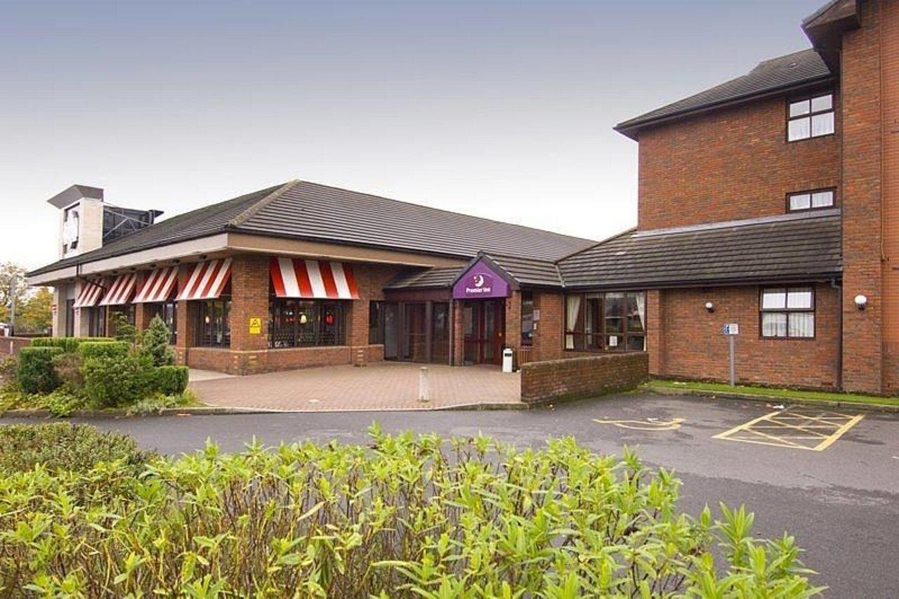 Premier Inn Manchester - Prestwich Bagian luar foto